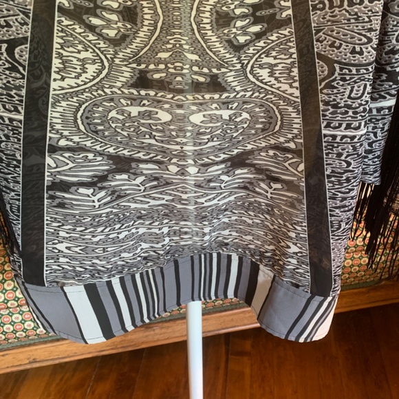 Chicos fringed arm blouse. Never worn‎ - Picture 4 of 6